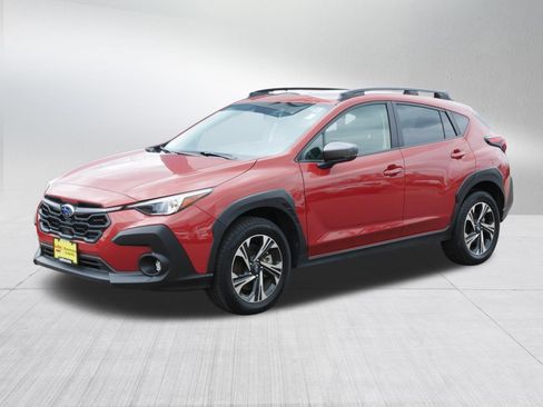 Used 2025 Subaru Crosstrek 2.5i Premium AWD/4WD image 3
