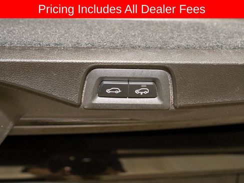Used 2022 BMW X7 xDrive40i w/ Premium Package AWD/4WD image 7