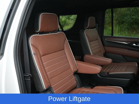 Used 2023 GMC Yukon XL Denali Ultimate w/ LPO, Floor Liner Package AWD/4WD image 49