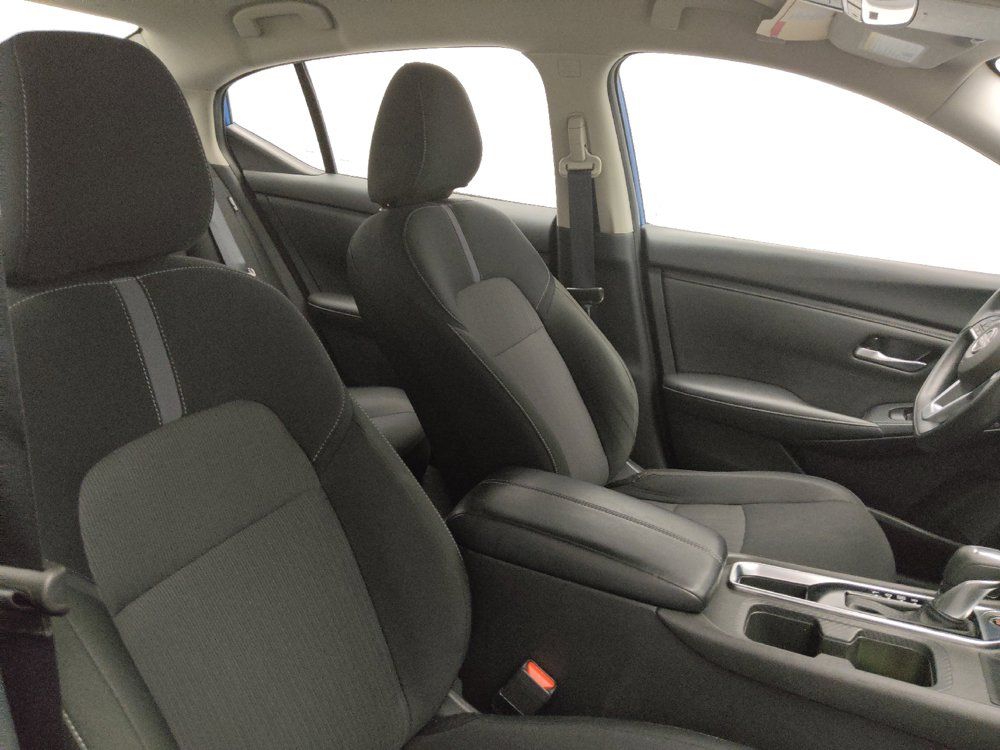 Used 2025 Nissan Sentra SV FWD image 21