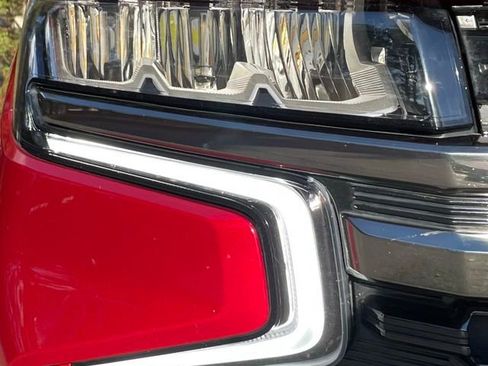 Used 2021 Chevrolet Tahoe Z71 w/ Z71 Signature Package image 14