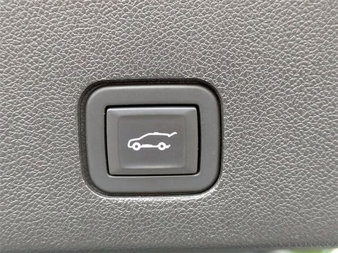 Used 2021 Cadillac XT6 Sport w/ Platinum Package image 13