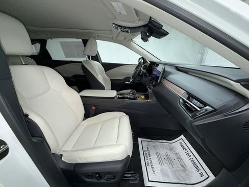 Used 2025 Lexus RX 450h 450h+ Luxury image 7