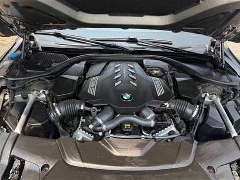 Used 2020 BMW 750i xDrive w/ Executive Package AWD/4WD image 12