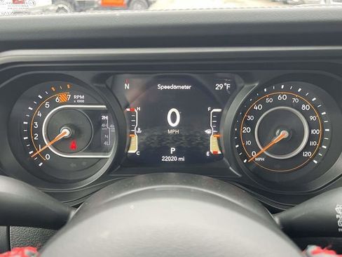 Used 2024 Jeep Wrangler Unlimited Rubicon image 34