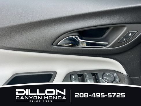 Used 2022 Chevrolet Equinox LS w/ LS Convenience Package AWD/4WD image 11