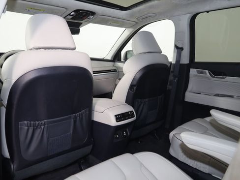 Used 2024 Hyundai Palisade Calligraphy FWD image 59