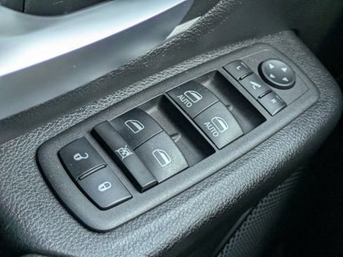 Used 2023 RAM 1500 Big Horn image 19