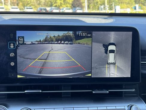 Used 2024 Hyundai Kona Limited image 7