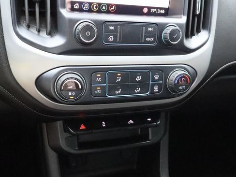 Used 2020 GMC Canyon SLE w/ Elevation Edition RWD image 17