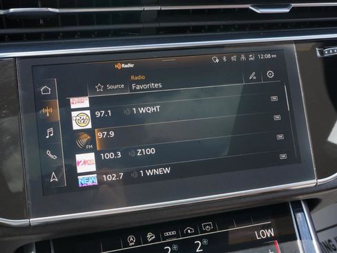 Used 2021 Audi Q8 Premium Plus w/ Premium Plus Package AWD/4WD image 32