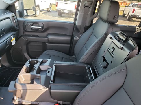 New 2026 Chevrolet Silverado 3500 W/T image 30