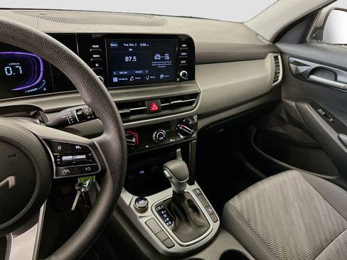 Used 2024 Kia Seltos LX image 25