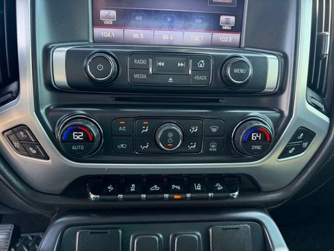 Used 2015 GMC Sierra 1500 SLT w/ SLT Crew Cab Value Package AWD/4WD image 33