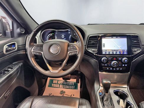 Used 2019 Jeep Grand Cherokee Limited AWD/4WD image 15