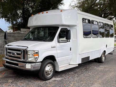 Used 2009 Ford E-450 and Econoline 450 RWD image 3