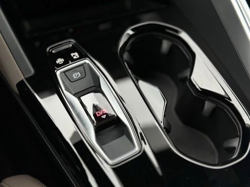 Used 2025 Audi Q5 Premium Plus image 13