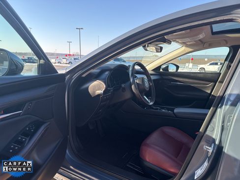 Used 2024 MAZDA MAZDA3 s image 12