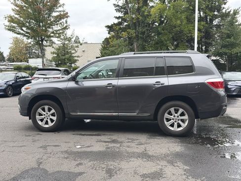 Used 2013 Toyota Highlander SE AWD/4WD image 7