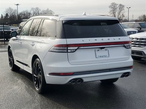 Used 2023 Lincoln Aviator Black Label w/ Jet Package image 5