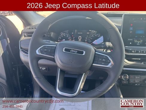 New 2026 Jeep Compass Latitude image 10