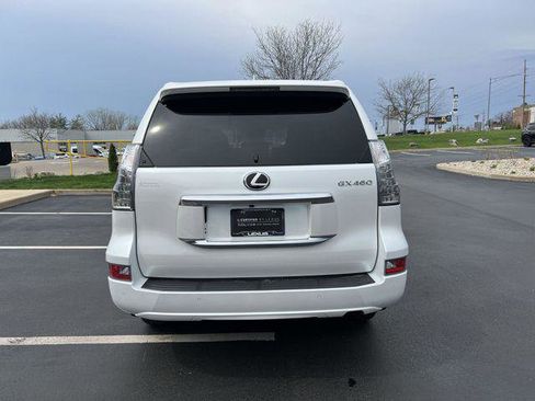 Certified 2023 Lexus GX 460 Premium w/ Premium Package image 4