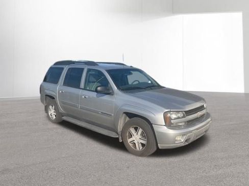 Used 2004 Chevrolet TrailBlazer 4WD w/ LT Package 1 image 3