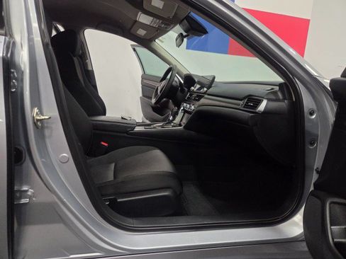 Used 2020 Honda Accord LX image 59