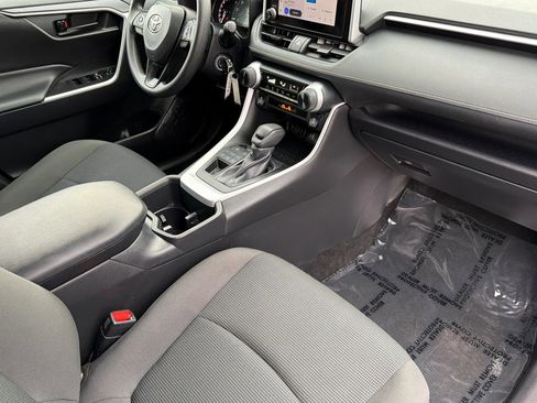 Certified 2025 Toyota RAV4 LE image 16
