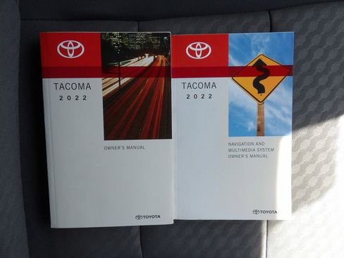 Used 2022 Toyota Tacoma SR RWD image 38