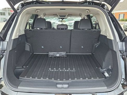 New 2026 Nissan Rogue SV image 12