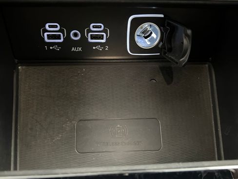 Used 2024 Jeep Grand Cherokee L Limited w/ Luxury Tech Group II image 57