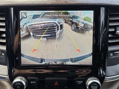 Used 2019 RAM 1500 Laramie AWD/4WD image 17