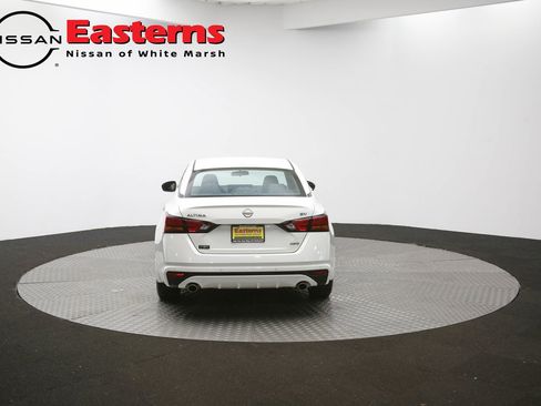 Used 2024 Nissan Altima 2.5 SV w/ SV Premium Package image 61