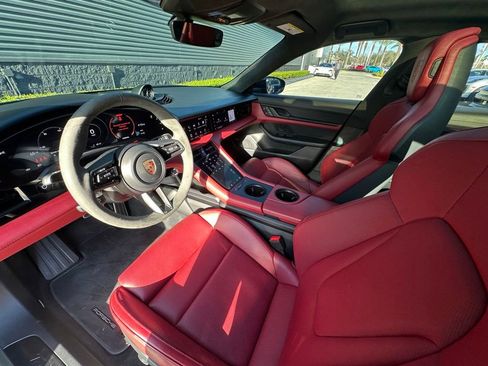 Certified 2023 Porsche Taycan GTS image 4