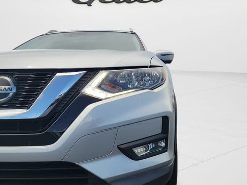 Used 2020 Nissan Rogue SL FWD image 26