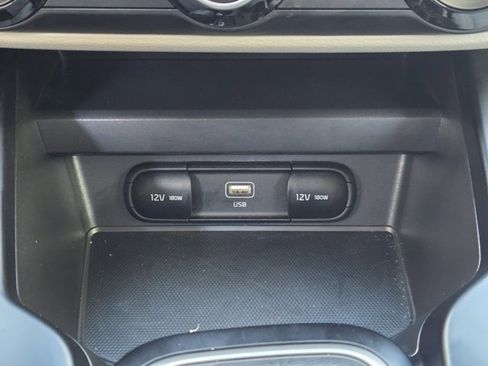 Certified 2025 Kia Soul LX image 19