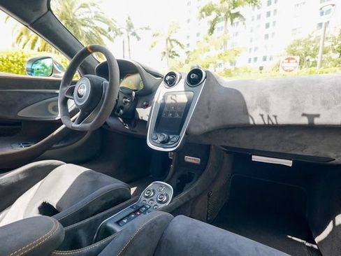 Used 2019 McLaren 600LT RWD image 93