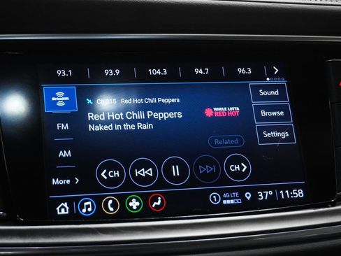 Used 2023 Buick Enclave Essence w/ Experience Buick Package image 27