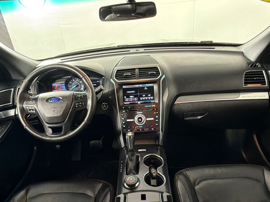 Used 2016 Ford Explorer Sport w/ Equipment Group 401A AWD/4WD image 27