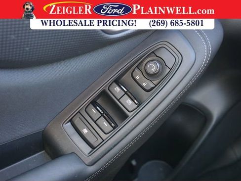 Used 2024 Subaru Forester Premium image 30