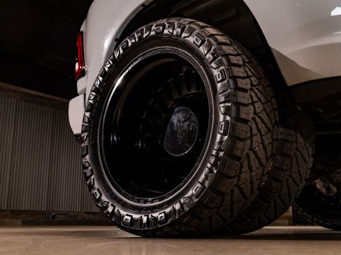 Used 2024 RAM 3500 Laramie w/ Night Edition image 16