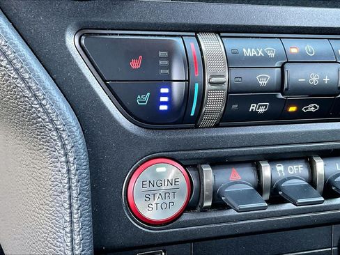 Used 2019 Ford Mustang Shelby GT350 w/ Technology Package RWD image 30
