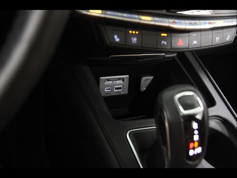 Used 2019 Cadillac XT4 Premium Luxury AWD/4WD image 18