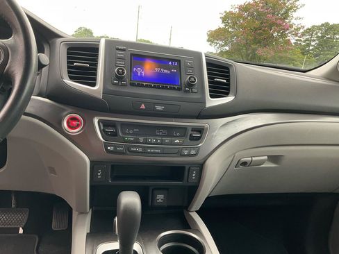 Used 2017 Honda Ridgeline RTL image 22