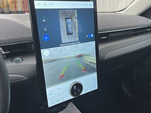 Used 2023 Ford Mustang Mach-E Premium image 30