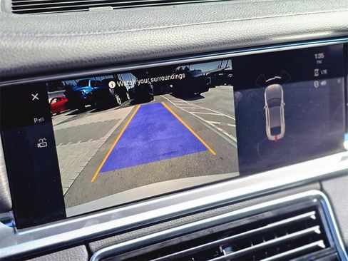 Used 2023 Porsche Panamera 4 Platinum Edition image 28