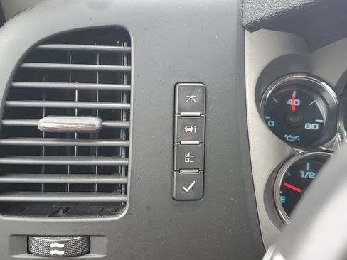 Used 2009 Chevrolet Silverado 1500 LT w/ Power Pack Plus RWD image 32