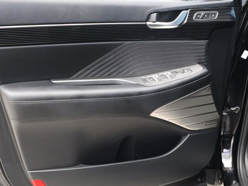 Used 2024 Hyundai Palisade Calligraphy image 16