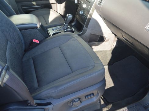 Used 2013 Ford Flex SEL image 19